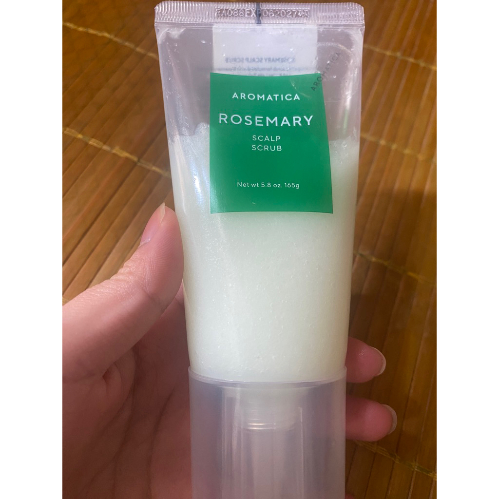 Pass tẩy da chết da đầu Aromatica