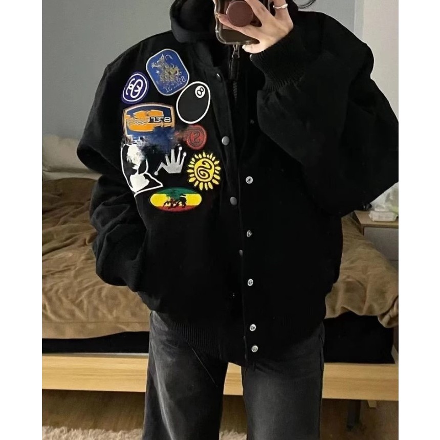 Áo Khoác Sticker Dáng Rộng Hot Trend – Chất Nỉ Dày Dặn, Hình In Sticker Nổi Bật Trước Sau