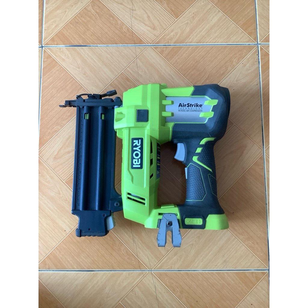 Súng bắn đinh Ryobi R18NL (đinh F)