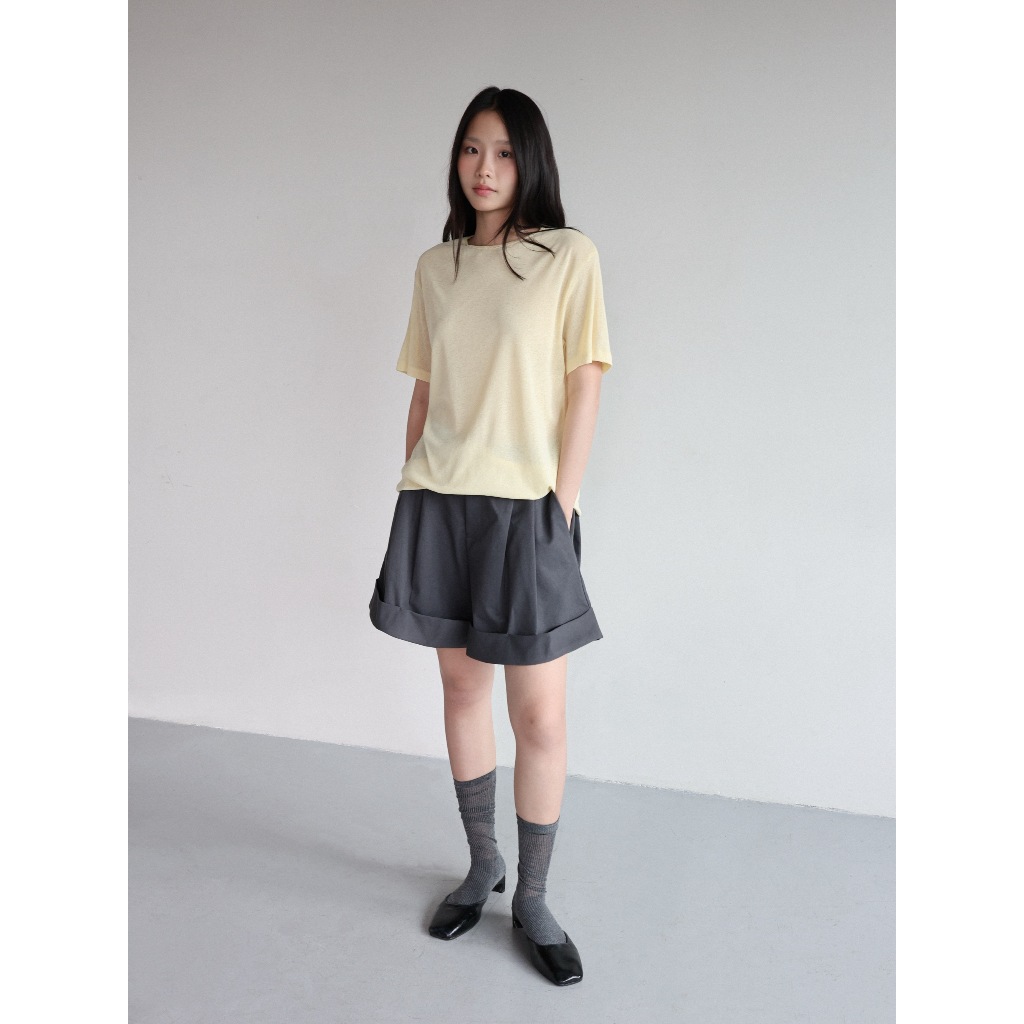 Quần short xếp ly trước sau ống rộng hàn 𝐒𝐎𝐌𝐒 | 𝐌𝐨𝐧𝐚 𝐒𝐡𝐨𝐫𝐭 | BigBuy360 - bigbuy360.vn