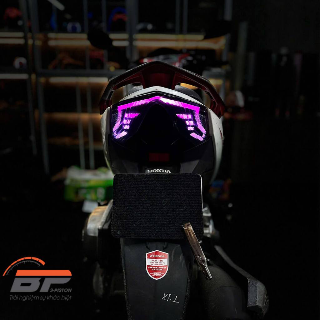 Phôi Đèn Hậu Audi AB 2013-2015 + Mạch LED A11 ( Chỉnh màu Qua App)