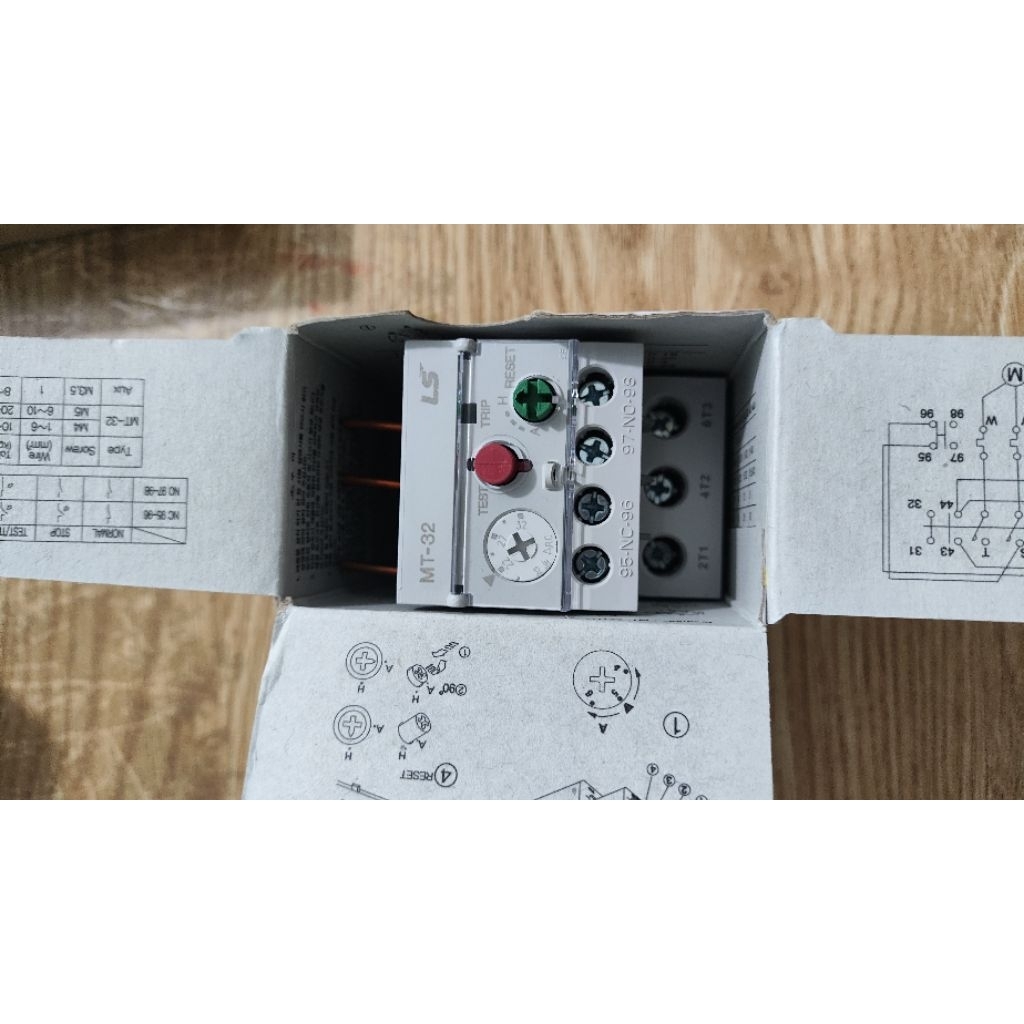 Rơ le nhiệt LS MT-32 dải chỉnh 22A - 32A cho Contactor MC-9b đến MC-40a