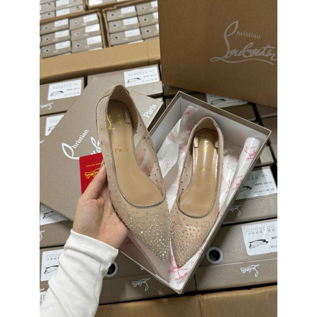 Giày Bệt Lưới Đính Đá Mũi Nhọn Phong Cách Louboutin – Đi Tiệc Sang Trọng