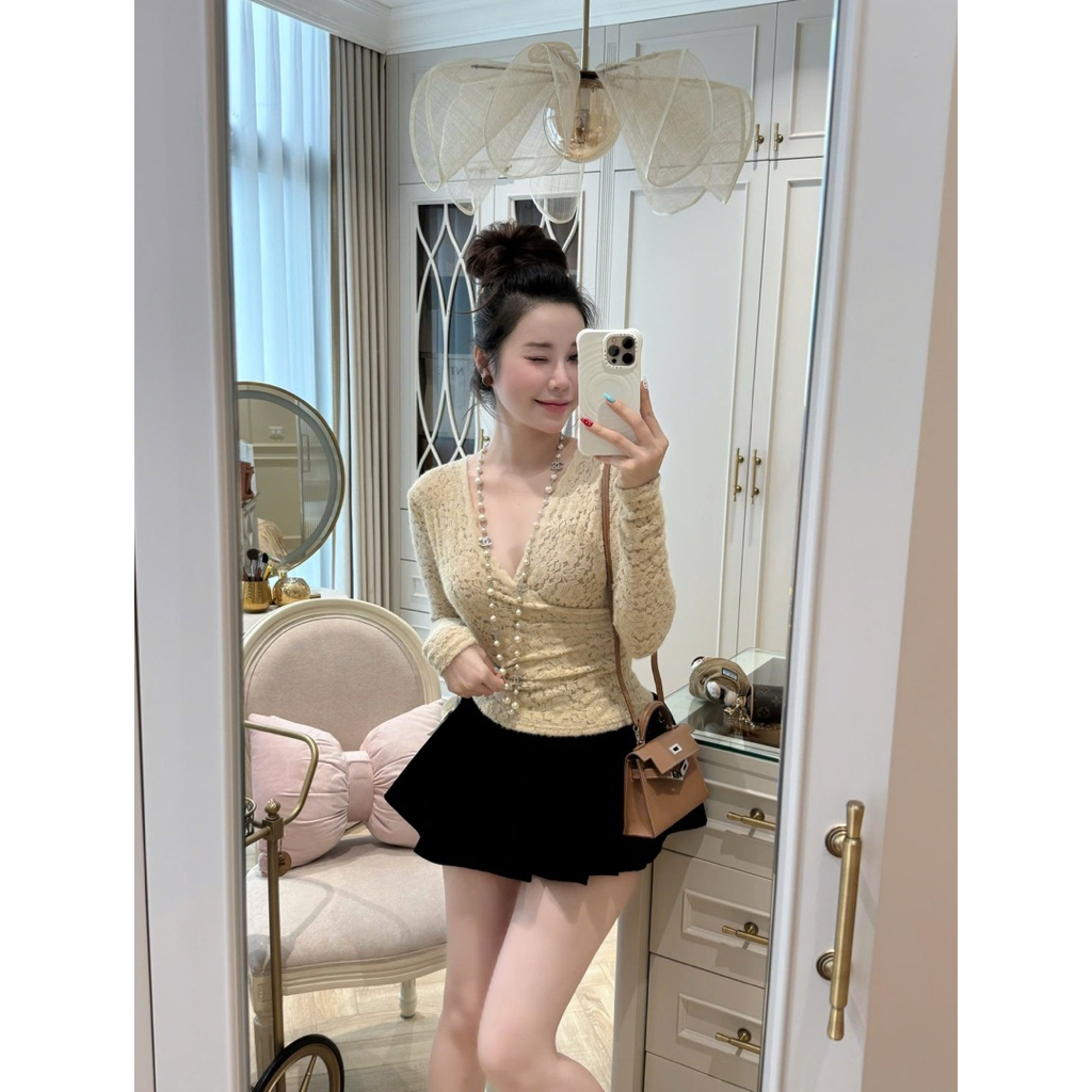 Áo Ren Nữ Tay Dài Cổ V Gợi Cảm, Áo Ôm Body Tôn Dáng, Phong Cách Tiểu Thư Sang Trọng | BigBuy360 - bigbuy360.vn