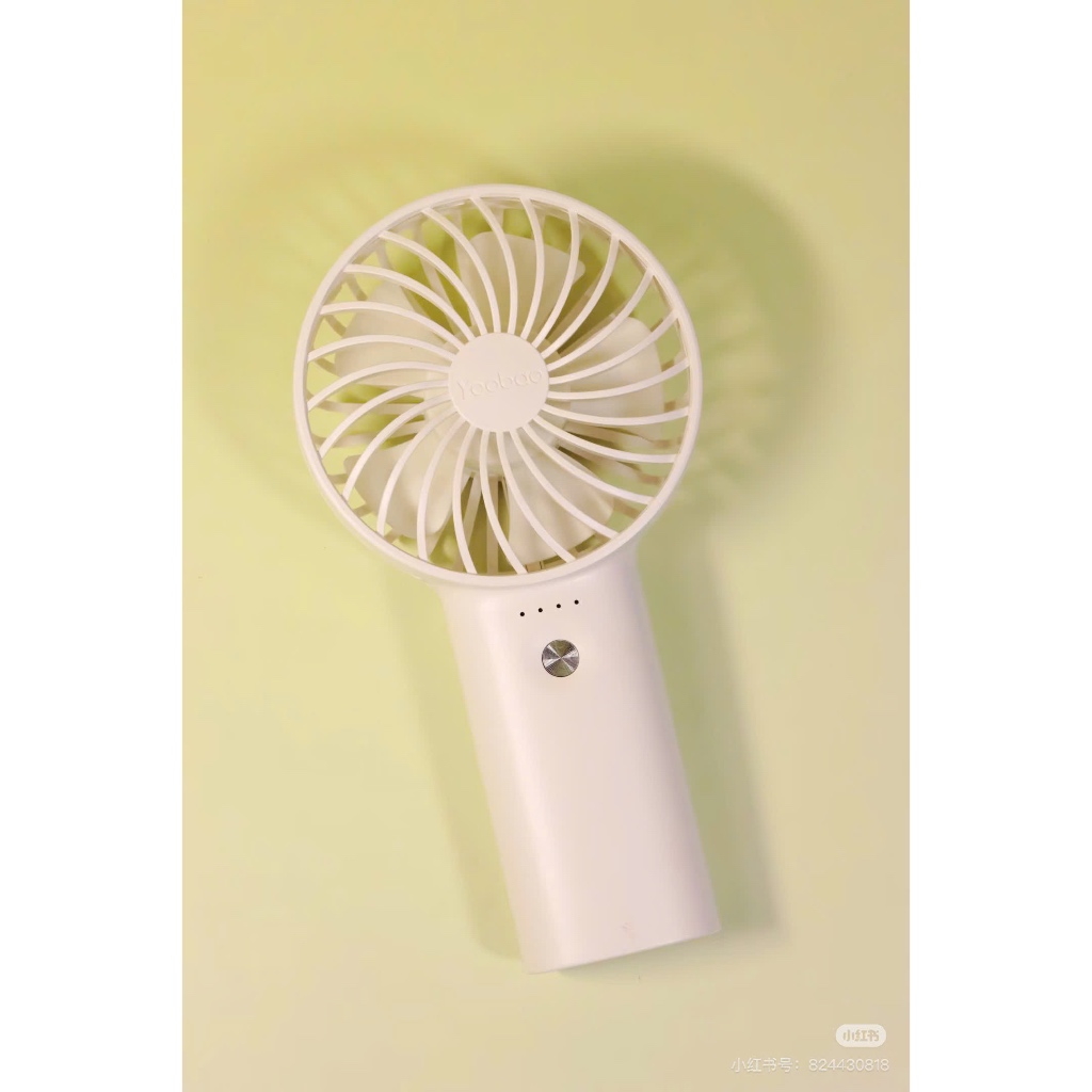 Quạt mini cầm tay Yoobao mã F3 là mẫu quạt tích điện mini cầm tay cao cấp mới của Yoobao