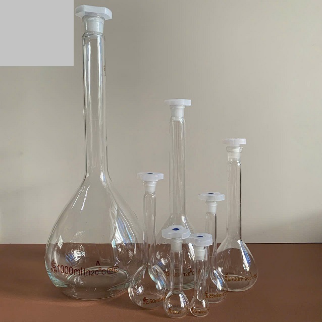 BÌNH ĐỊNH MỨC trắng thủy tinh CÓ NÚT NHỰA 5ml - 1000ml