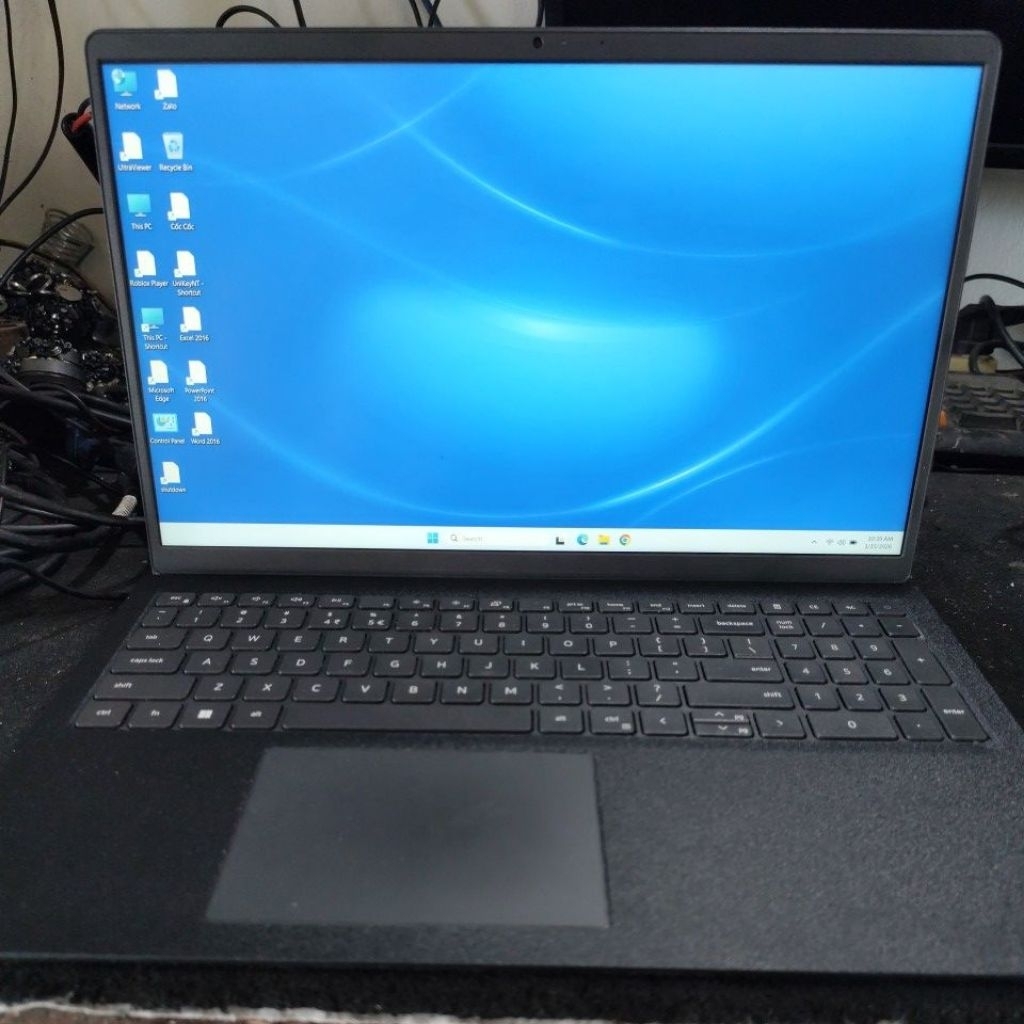 laptop dell Vostro 3520 i3 1215u ram16 GB SSD 256 GB win 11 bản quyền vĩnh viễn, màn 15.6
