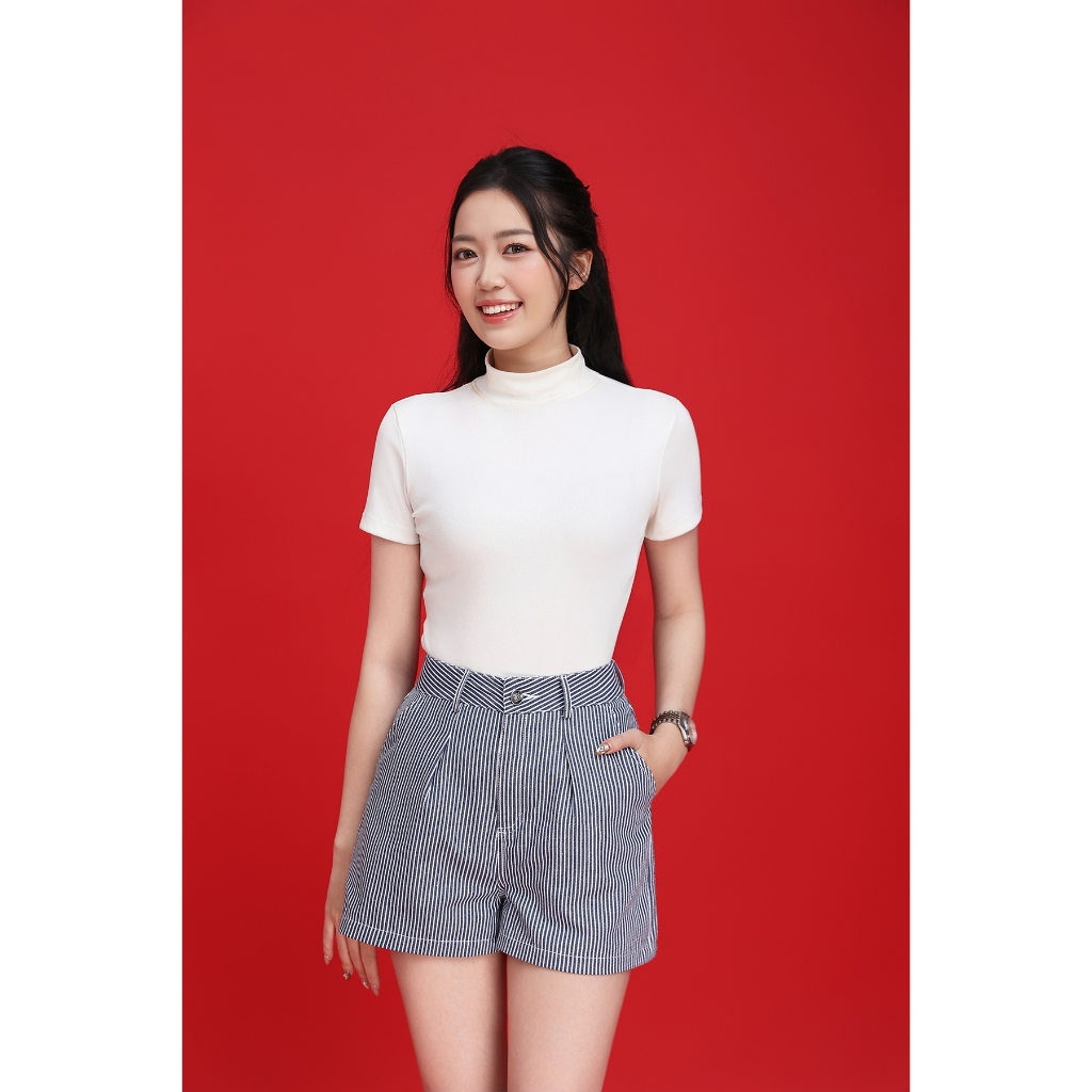 Áo Thun Cổ Lọ Nữ GUMAC Áo Thun Gân Tay Ngắn Phom Ôm Co Giãn Nhiều Tôn Dáng LATE1111 | BigBuy360 - bigbuy360.vn