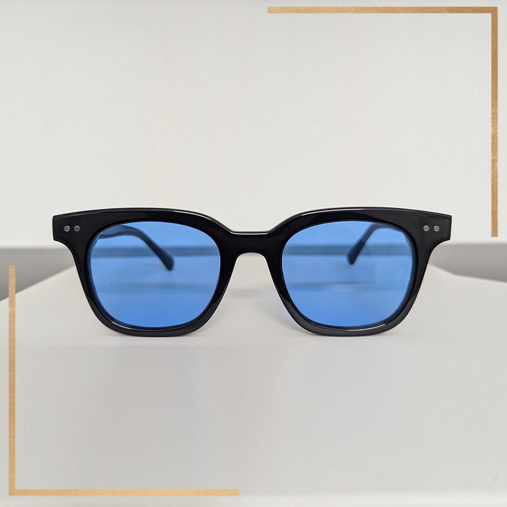 Kính râm Gentle Monster South Side 01(BL) Xanh Chữ V