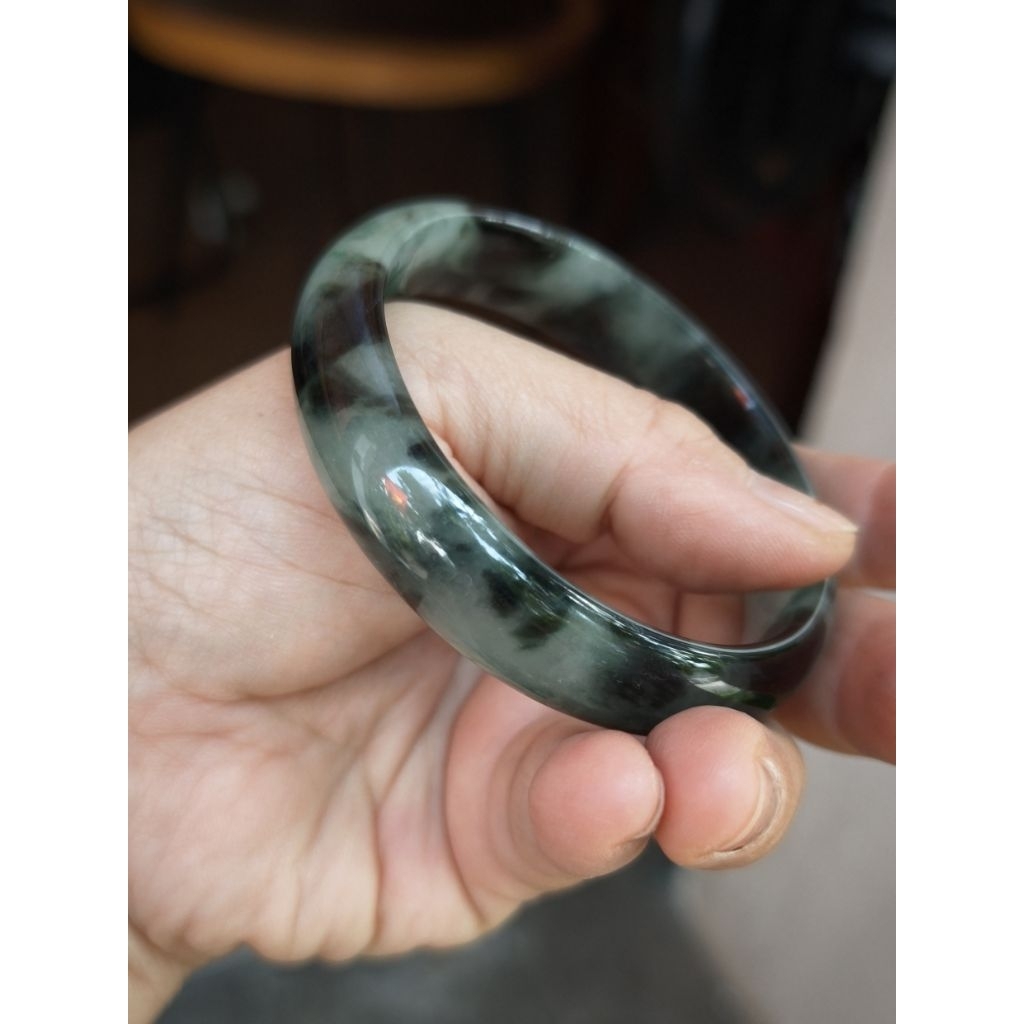 sgn 2601132 Vòng bản hẹ JadeB tay nữ đeo Saigonistar