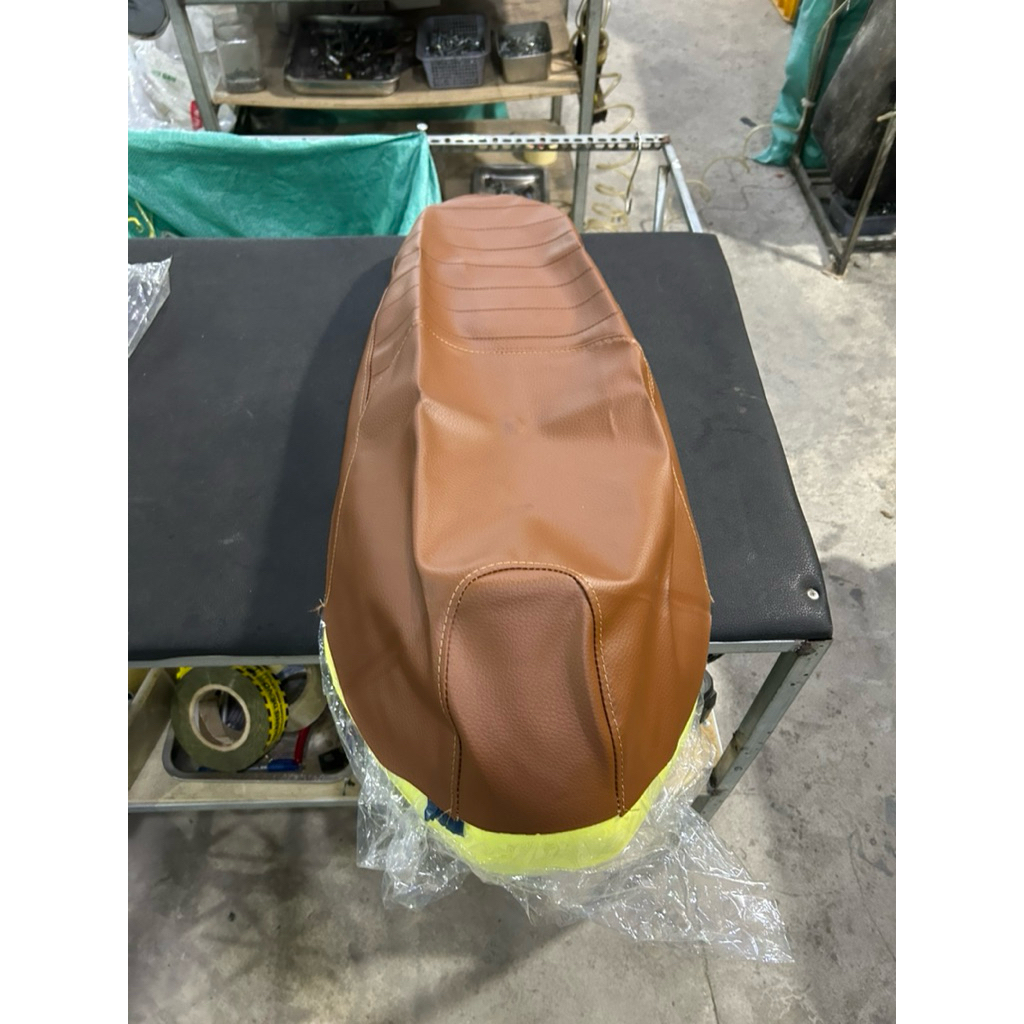 Da yên nozza gắn dòng xe 2011 đến 2014