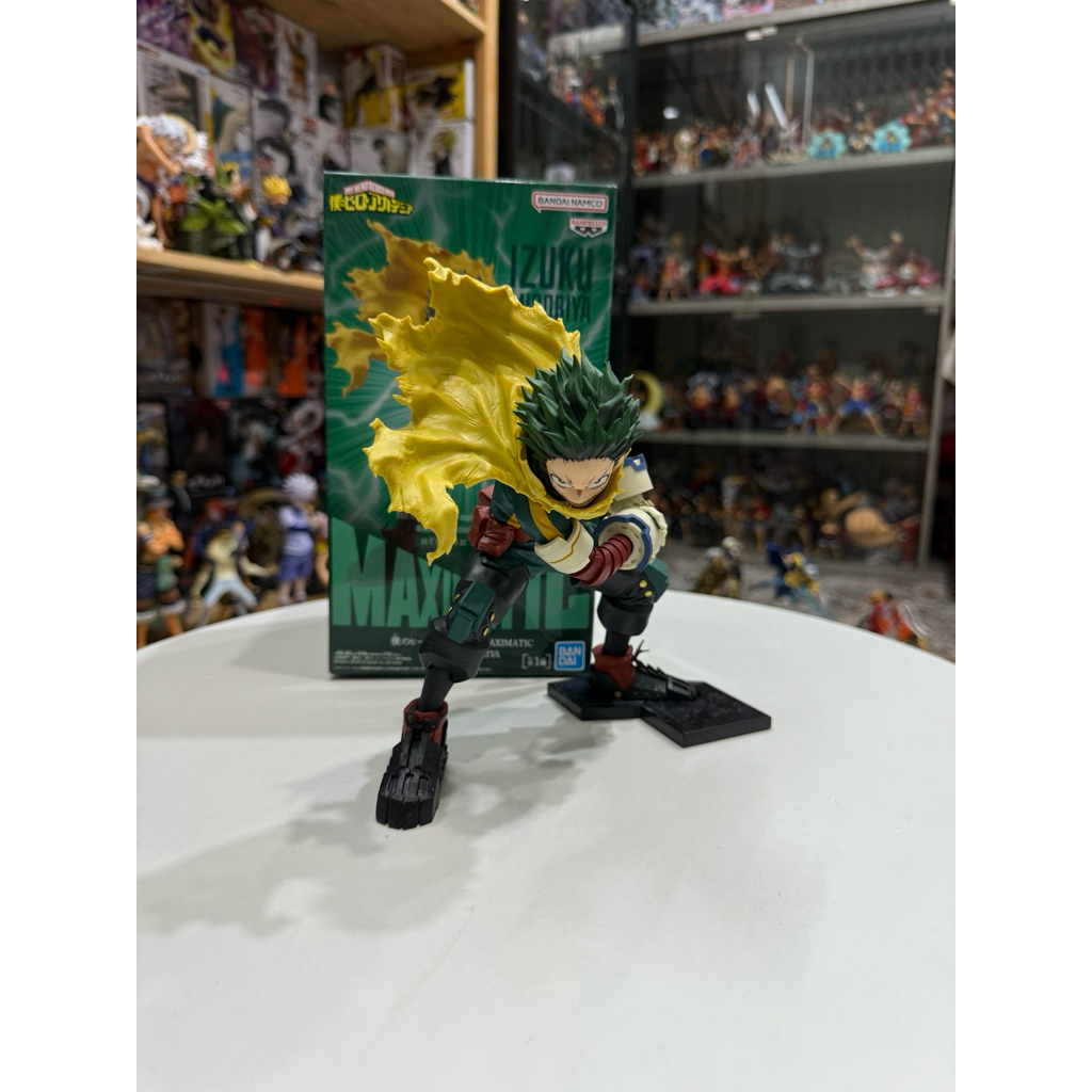 Mô Hình Deku maximatic đế dính keo