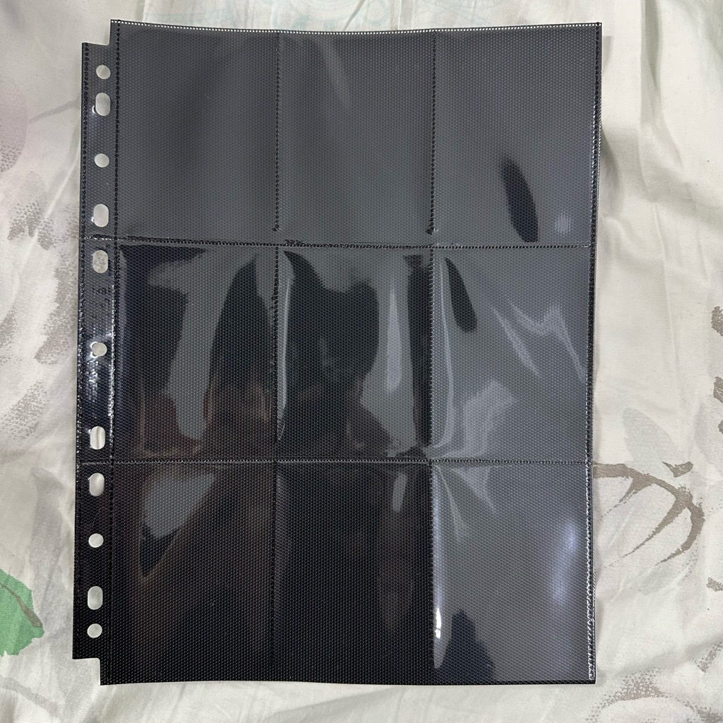 Gói sheet 18 Poket Binder đựng thẻ bài 3x3 đen chính hãng Henwei.