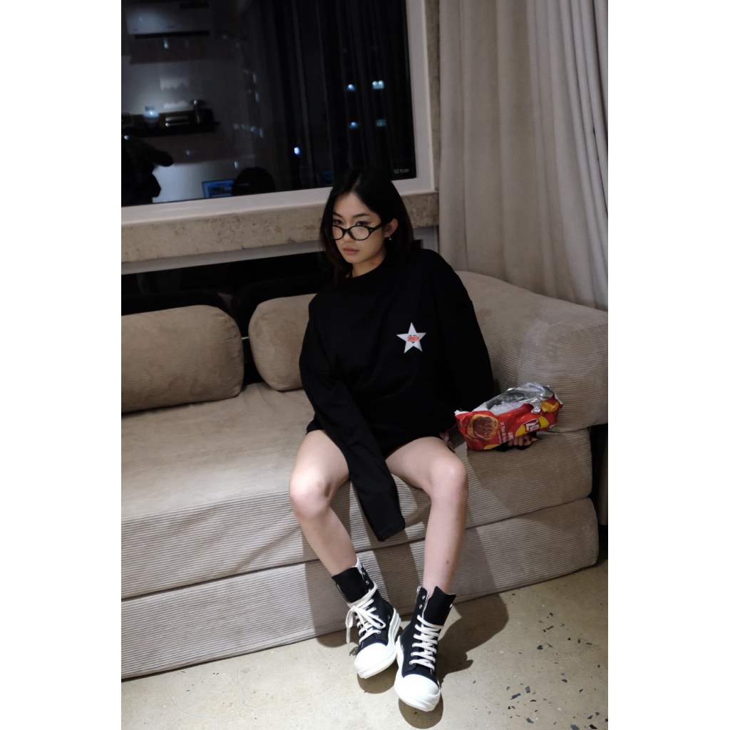 TRAFFY CUPID "who are you" - Áo Thun Tay Dài Form Oval Stargirl/Starboy Cotton 2 Chiều Unisex | BigBuy360 - bigbuy360.vn