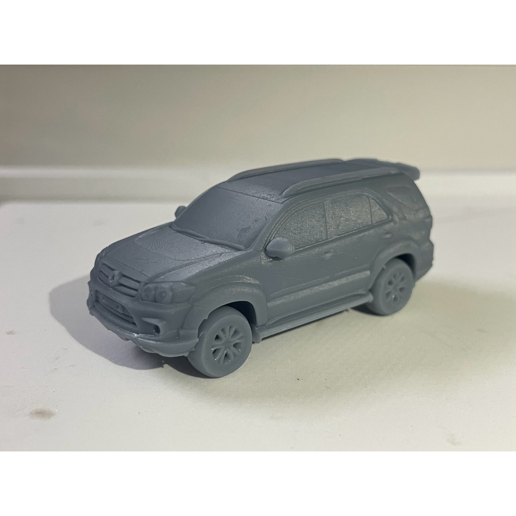 Mô hình ô tô TOYOTA Fortuner resin - decor bàn làm việc- quà tặng người mê xe