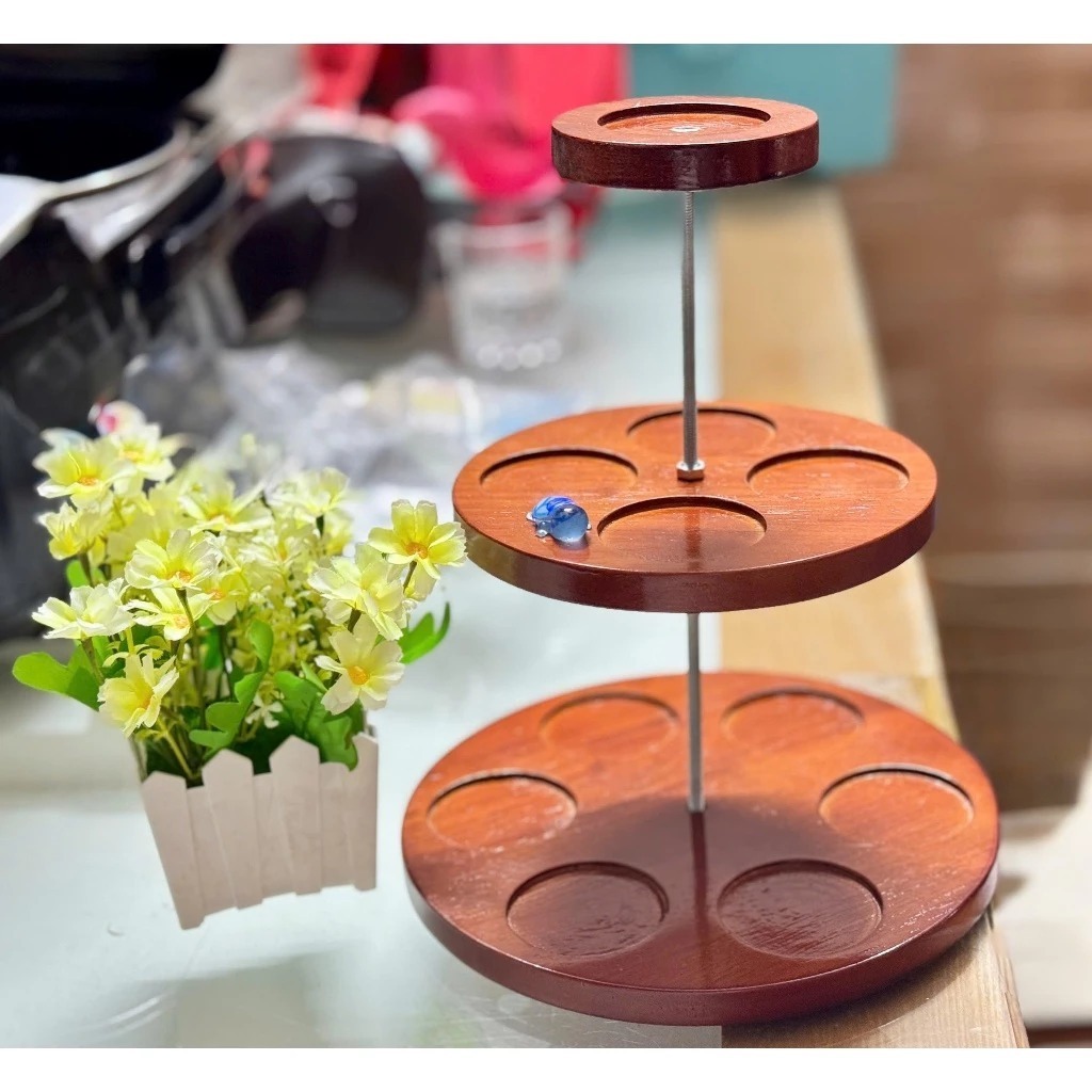 Tháp Gỗ - Tháp Nhựa Màu Gỗ 3 Tầng Bày Bia, Nước Ngọt