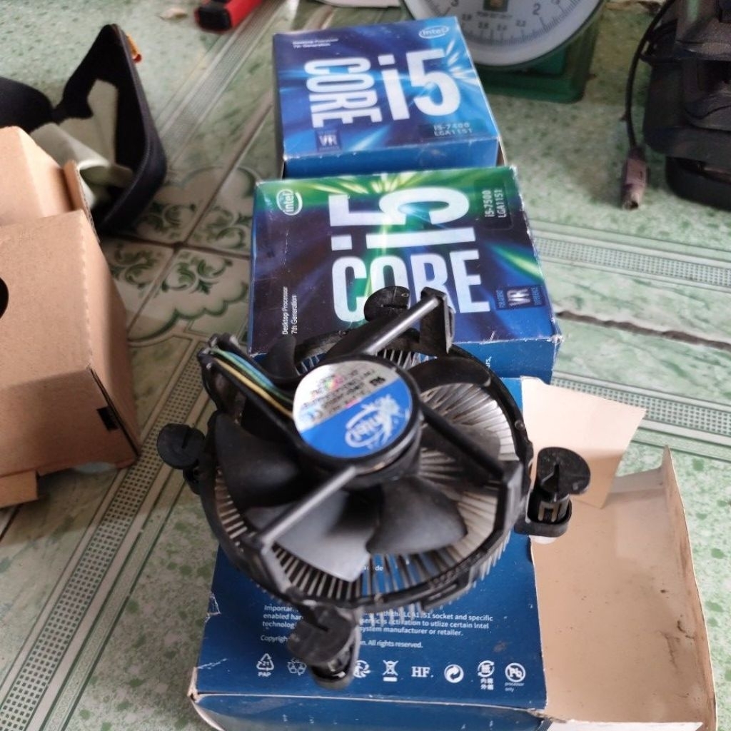 ba cây quạt mới thanh lý hàng tồn kho thanh lý đồ cũ main h110 trở lên