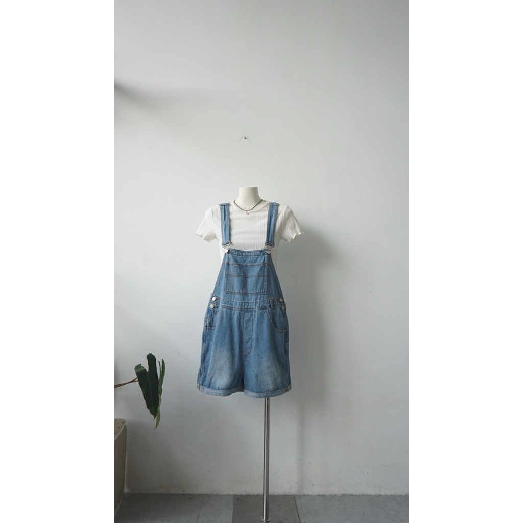 [Chu_2nd] Quần short yếm jeans BDG 2hand màu xanh form siêu đẹp, chất jeans mềm, độ mới vừa vừa, có 