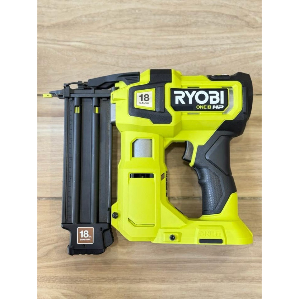 Máy bắn đinh F ryobi 18v HP