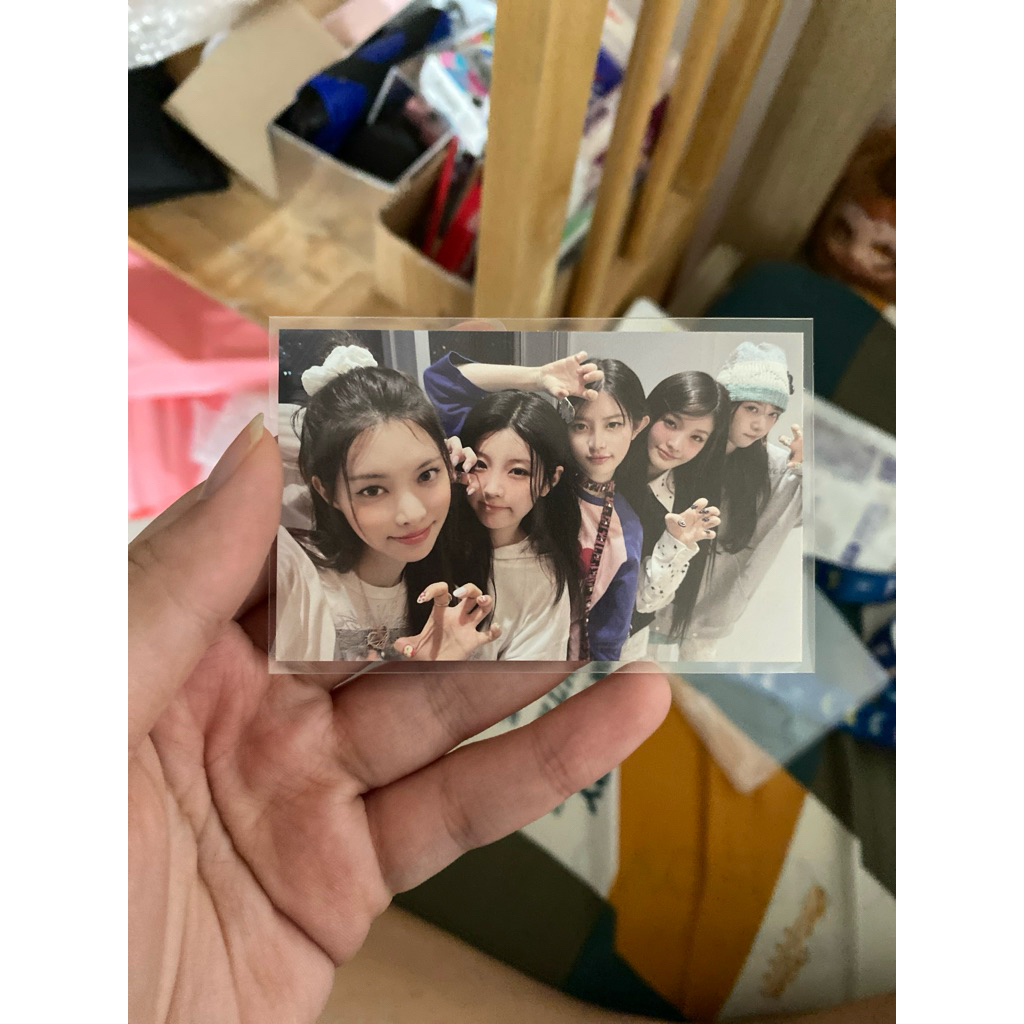 Card ILLIT YUNAH MINJU MOKA WONHEE IROHA