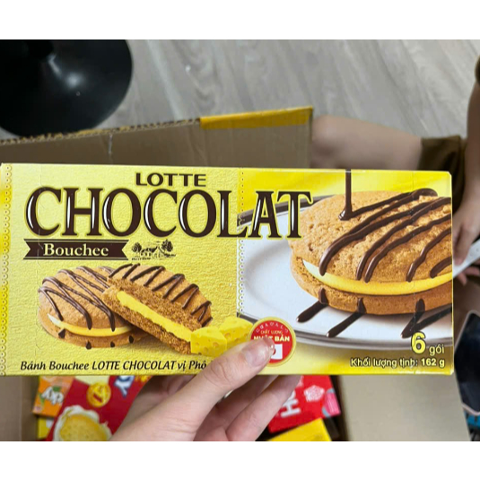 Bánh Bouchee Lotte Chocolate Vị Phô Mai