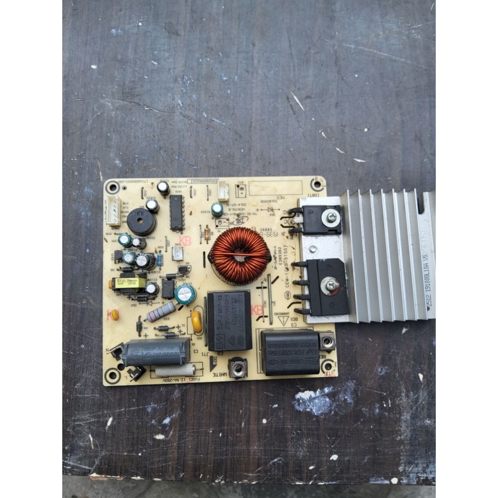 Bo mạch nguồn bếp từ Media tháo máy