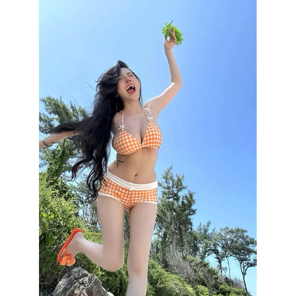 EMMA Bikini 2 Mảnh Caro Quần Đùi Áo Tam Giác Đính Nơ Ruy Băng Cao Cấp | BigBuy360 - bigbuy360.vn