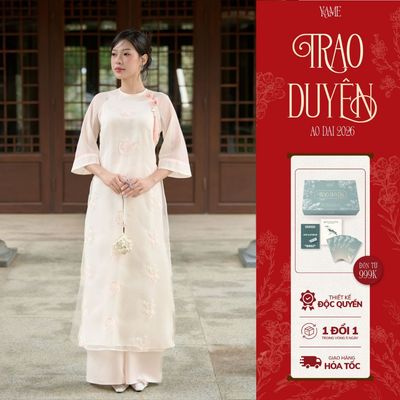 TẶNG LÌ XÌ - Áo Dài Tết YAME Vải Tơ Kính Be Hai Tà Thêu Hoa Hồng Nhạt Đính Hồ Điệp Kèm Dây YAD856