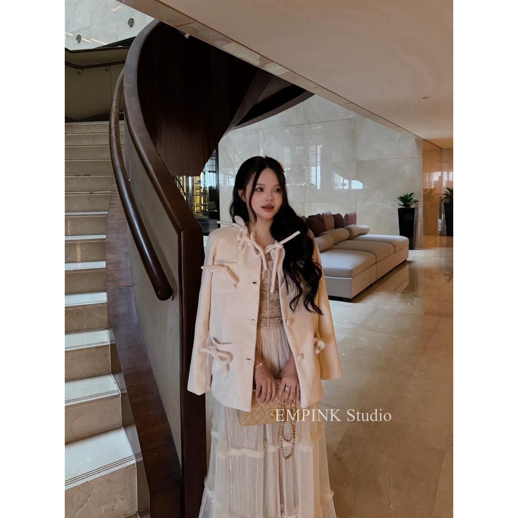 EMPINK/ KHOÁC DẠ BÔNG ĐÍNH NƠ TO