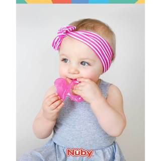 [ 53005 ] Ngậm nướu Nuby hình con cá chất liệu silicone, có hộp đựng ( 3m+ )