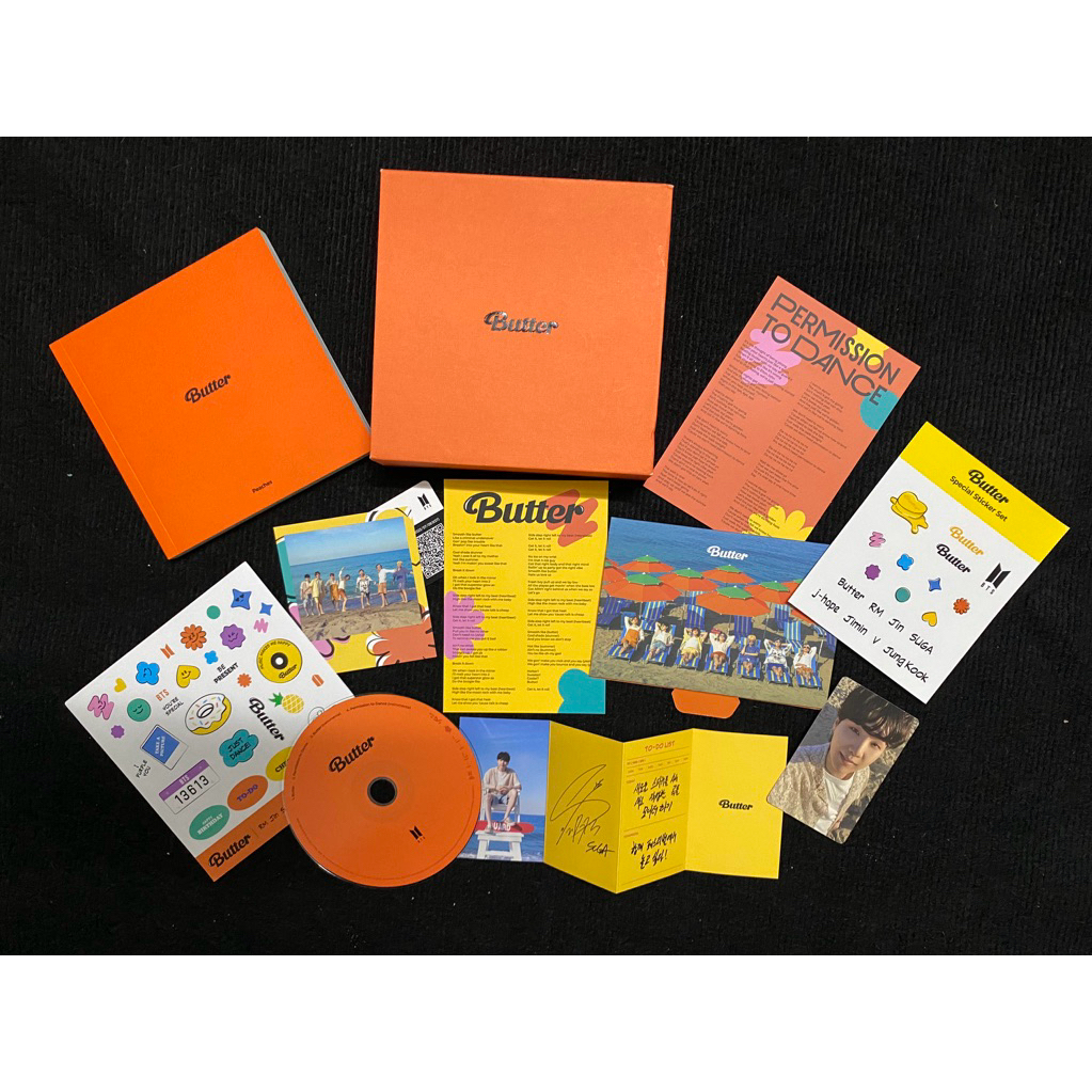 Bts album Butter đã khui seal, CD postcard photocard Suga photobook như hình.