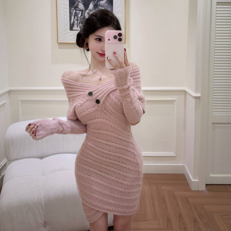 DM3817 Váy len body vạt chéo cổ chữ V cách điệu (có găng tay đi kèm) quyến rũ, thanh lịch