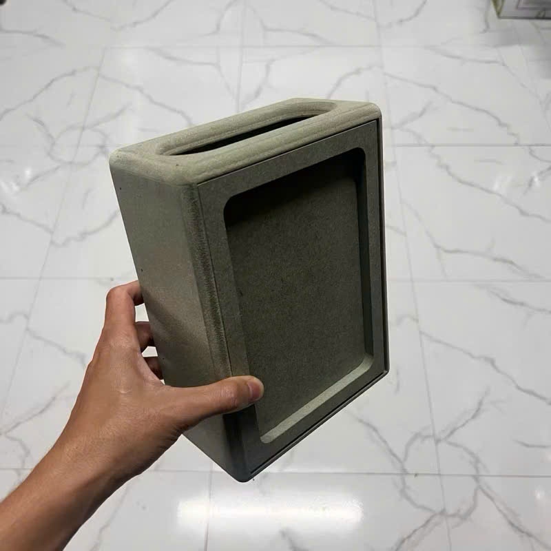 Box loa thô MDF dáng đứng mỏng kiểu vuông khoét lỗ theo yêu cầu LT Speaker