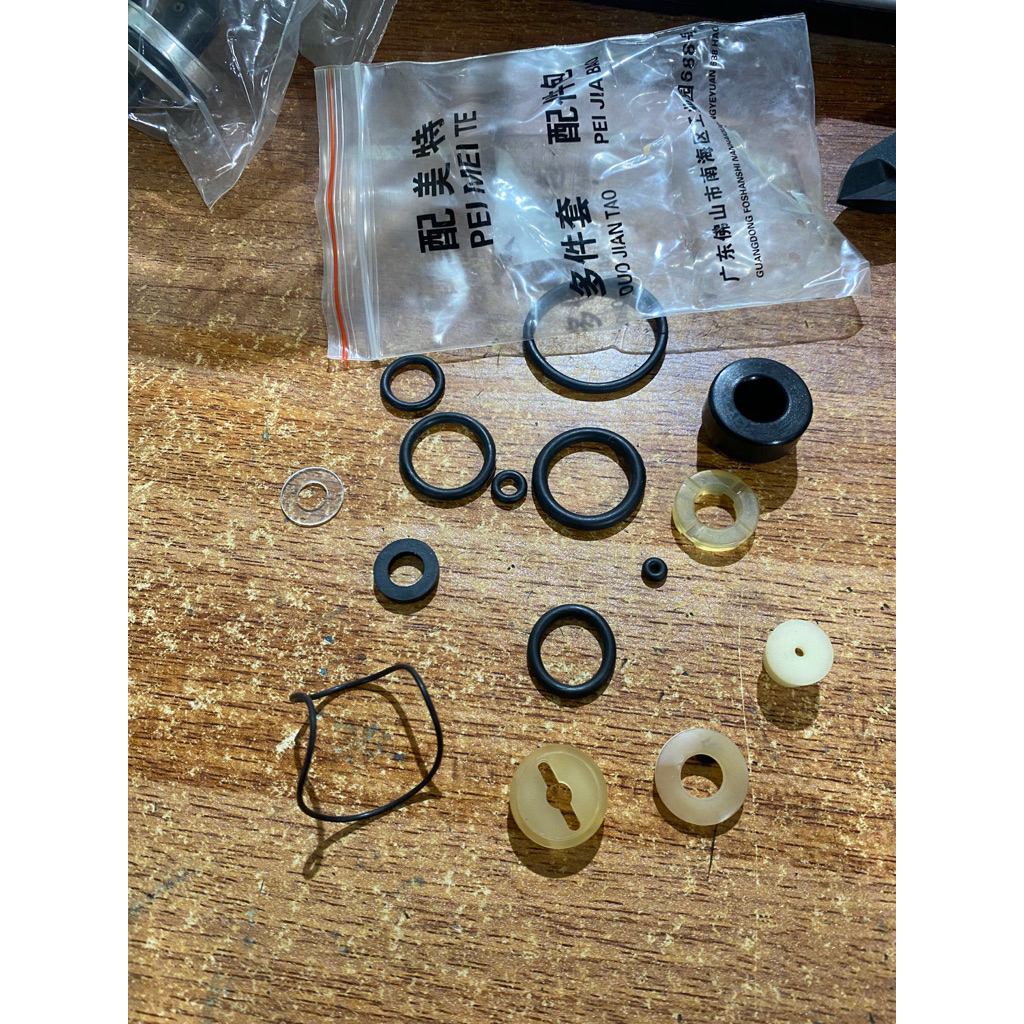 Roăng bắn súng đinh đồng P630