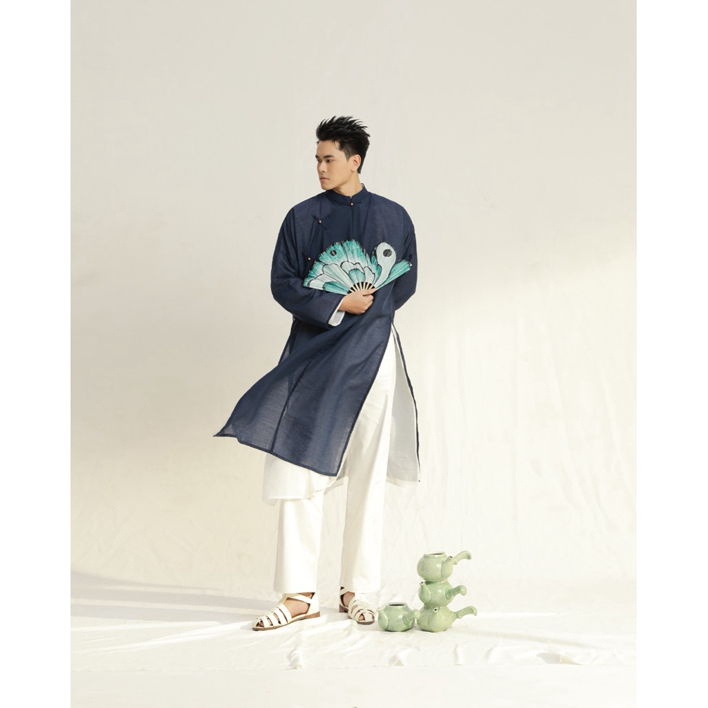 [Combo 2 áo] Áo dài nam thiết kế Thanh Vân – màu xanh navy phối trắng | Villa Wings