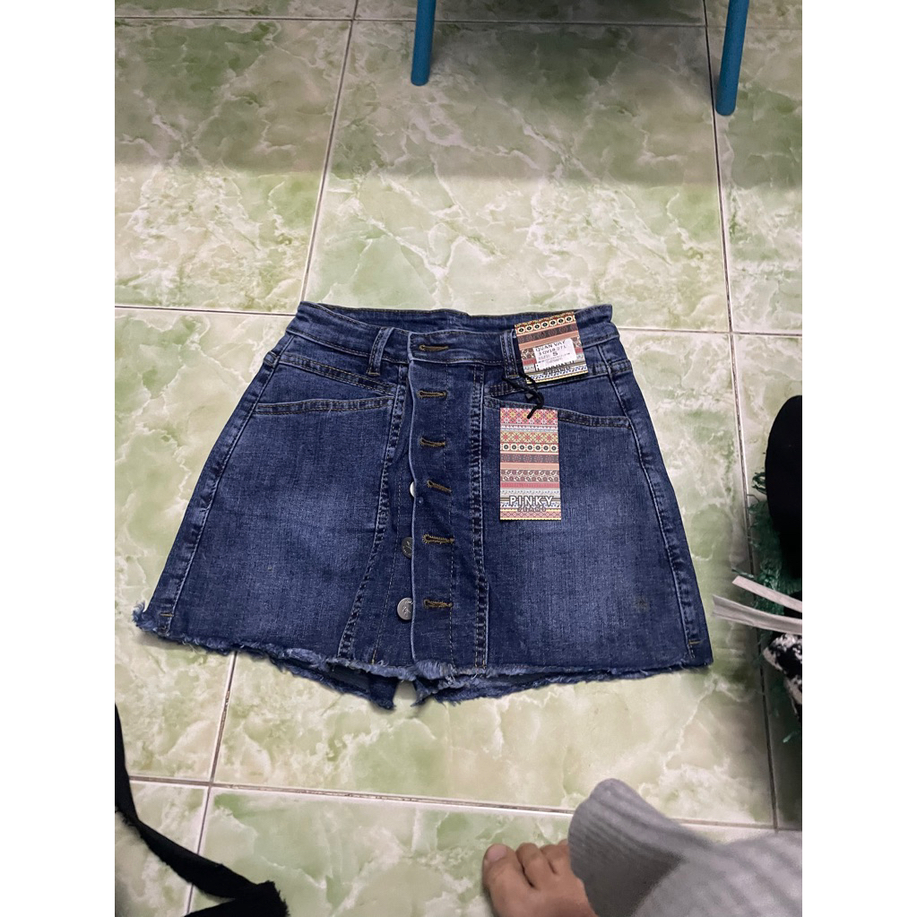 Chân váy bò new tag size s m F7