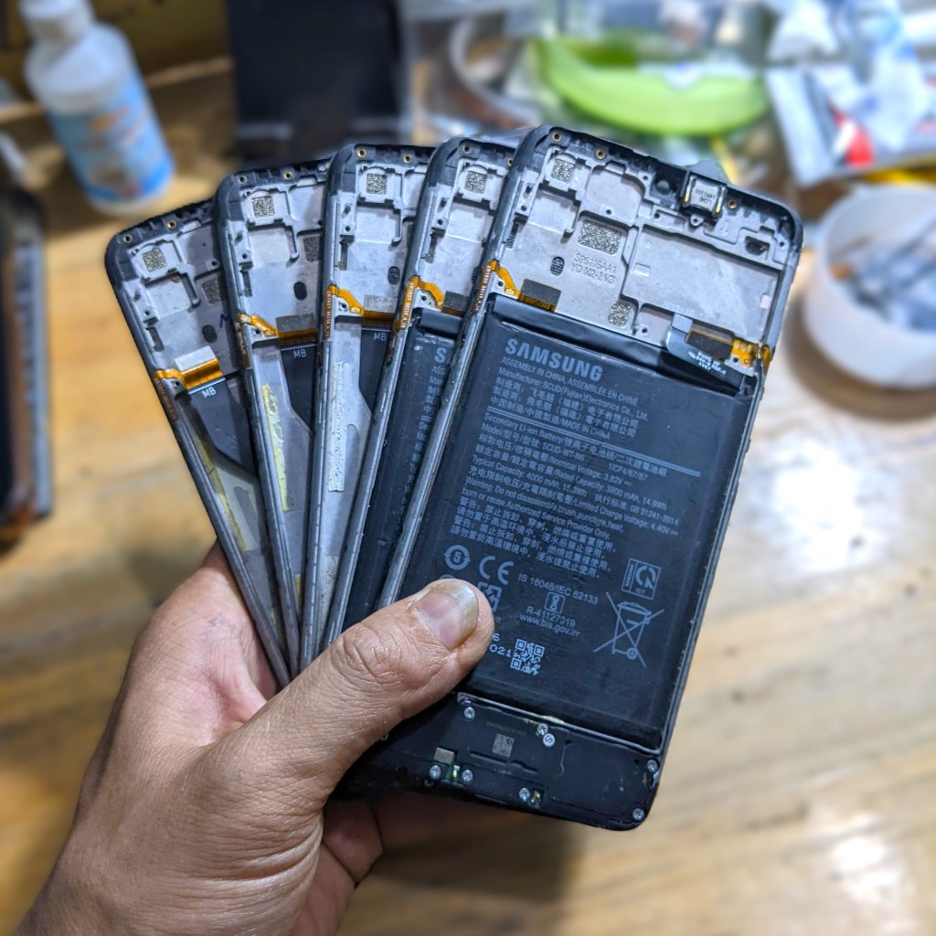 Xác Samsung A10s (SM-A107F) không MAIN,không vỏ lấy linh kiện (Pin SCUD-WT-N6) - Khung sườn / Cụm sạ