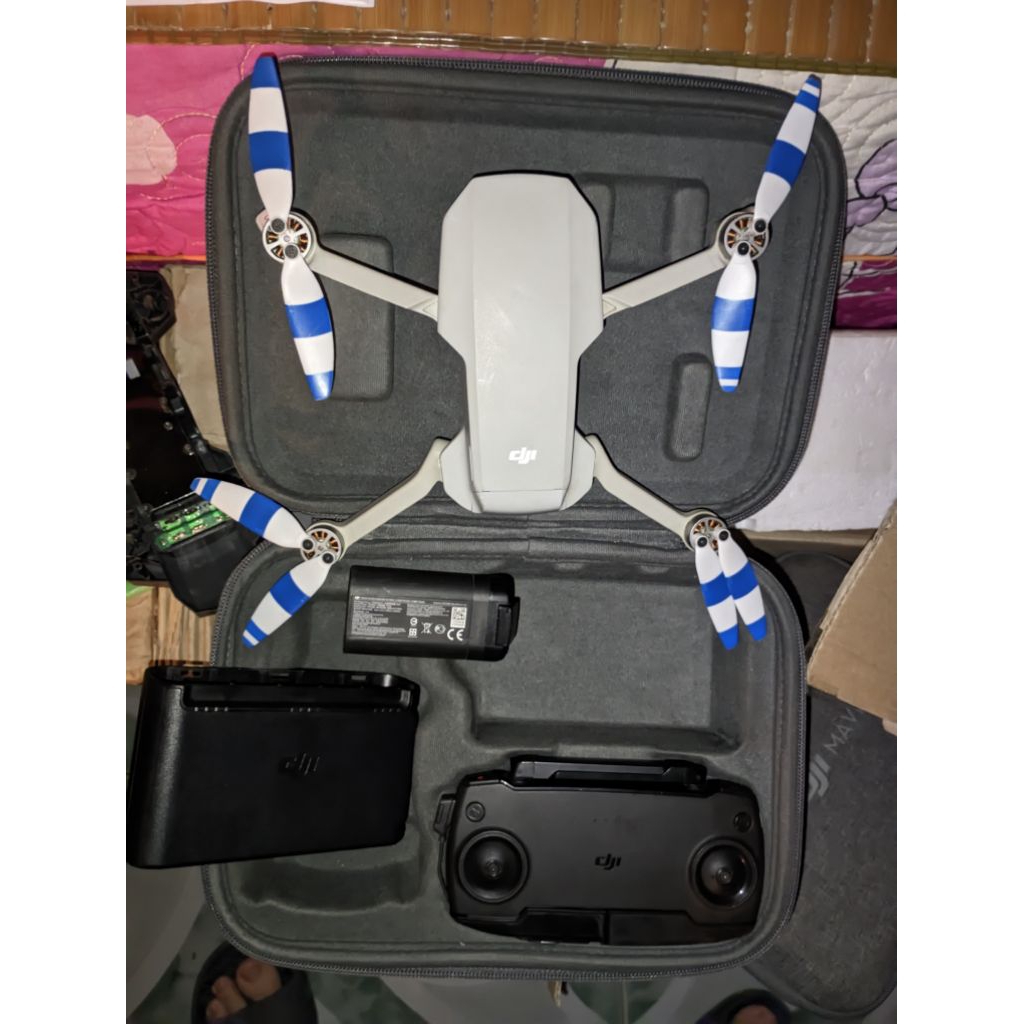 Flycam dji mavic mini bản đơn kèm hub sạc(máy hơi cũ theo thời gian)