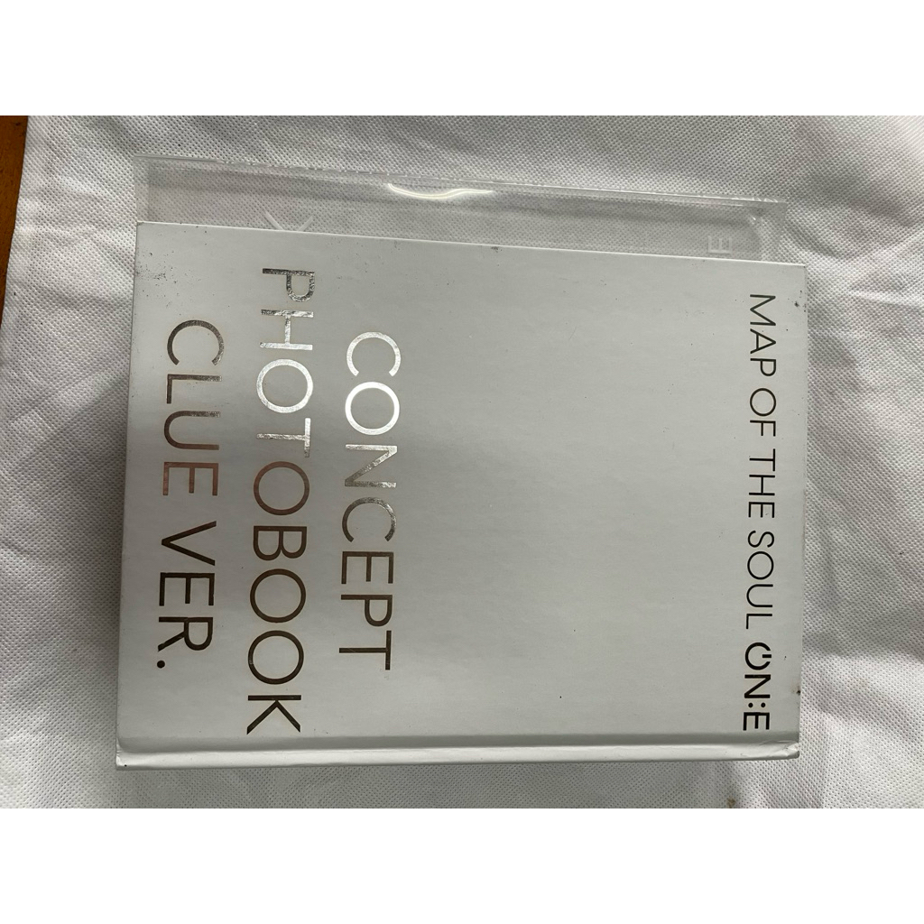 BTS PHOTO BOOK: MAP OF THE SOULS CLUE VER.