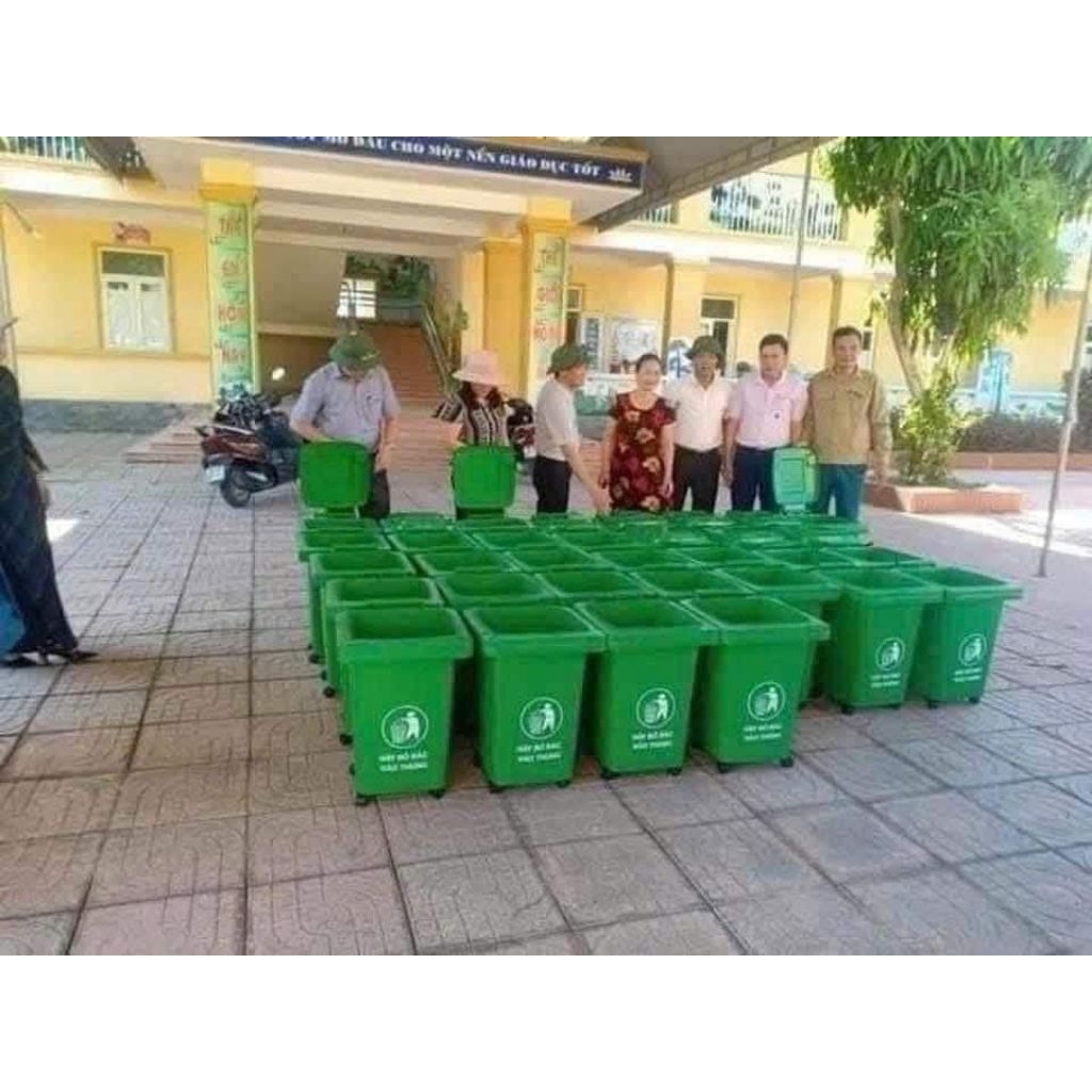 Thùng đựng rác 30lit và 60lit có bánh xe và nắp đậy