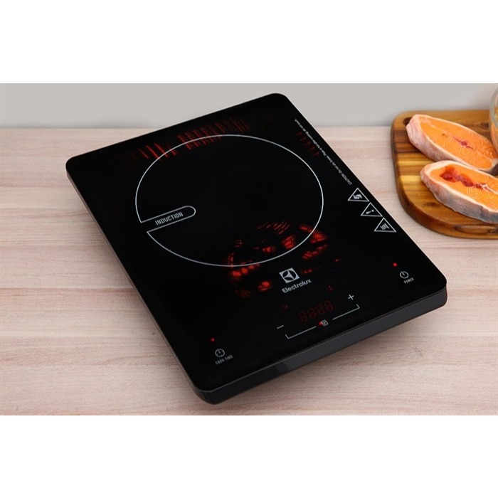 Bếp điện từ Electrolux ETD29MKC hàng chính hãng bảo hành 2 năm (tặng kèm nồi)