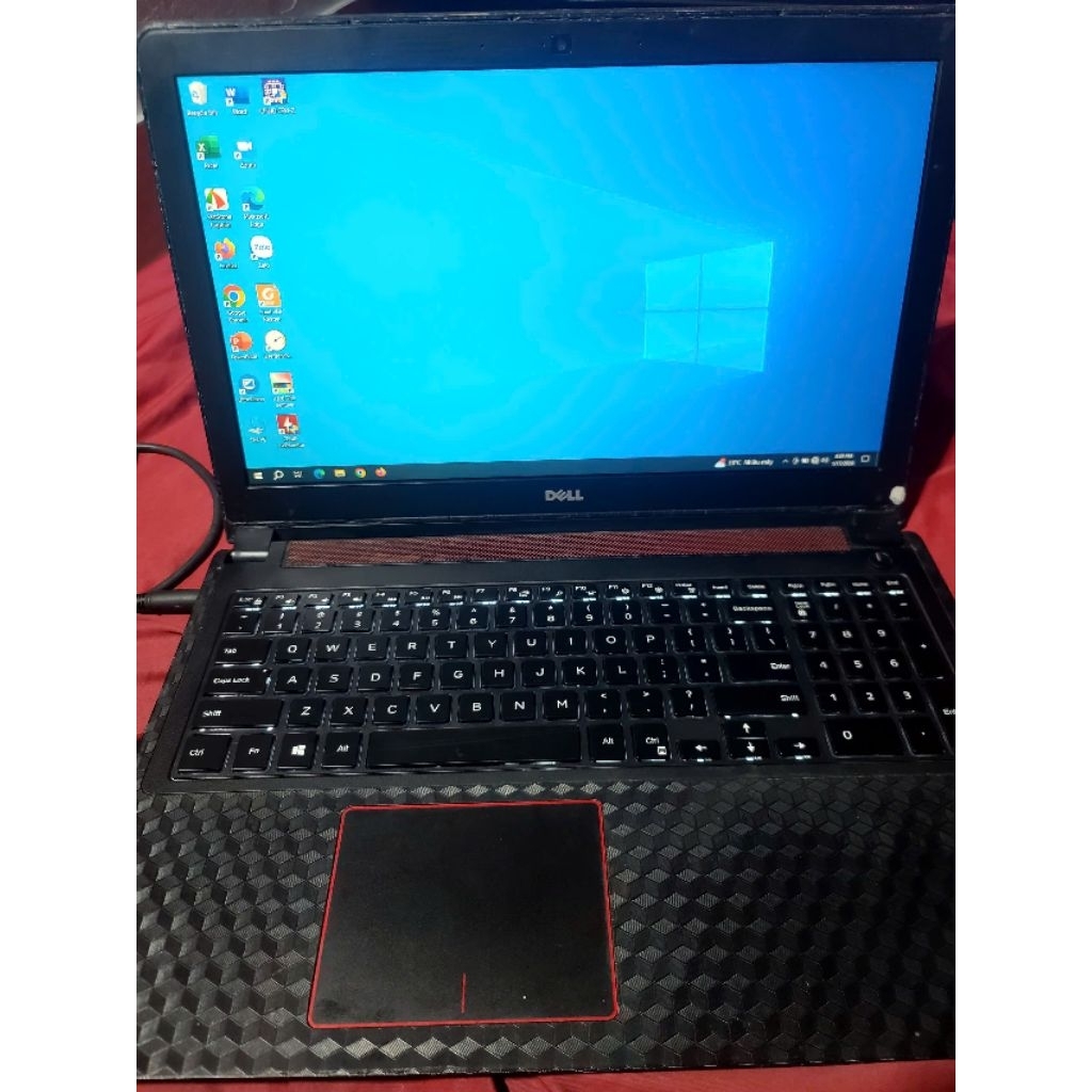 laptop gaming dell inspiron 7559 cực khỏe, vga 960m, i5 6300hq mạnh mẽ cân tốt hầu hết game, ai GPT,