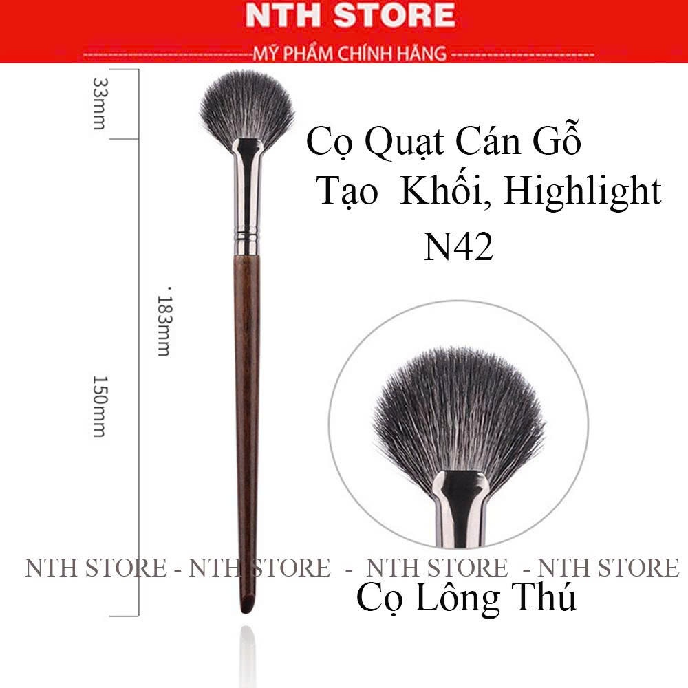 Cọ trang điểm highlight ovw N42, Cọ bắt sáng hình quạt cán gỗ dùng cho makeup chuyên nghiệp