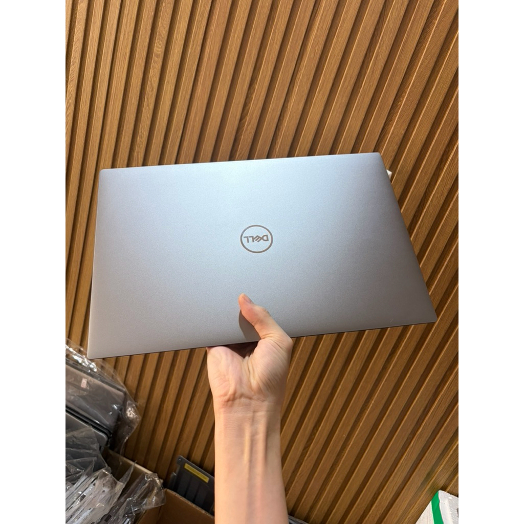 Laptop Dell Precision 5570  Core i7-12800H  32GB 1TB l 15.6" NVIDIA RTX A1000-4GB Zin Mỹ 98%