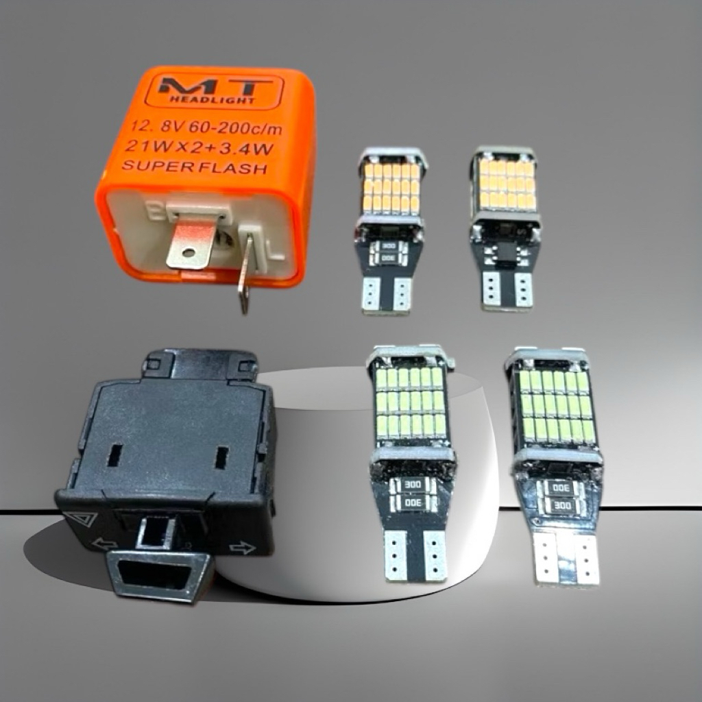 Bộ 4 Led Xi Nhan T15 Kèm Công Tắc Hazza,Rơle Xi Nhan Lắp Đặt Wave 50/100/110 Và Nhiều Dòng Xe Cực Hó