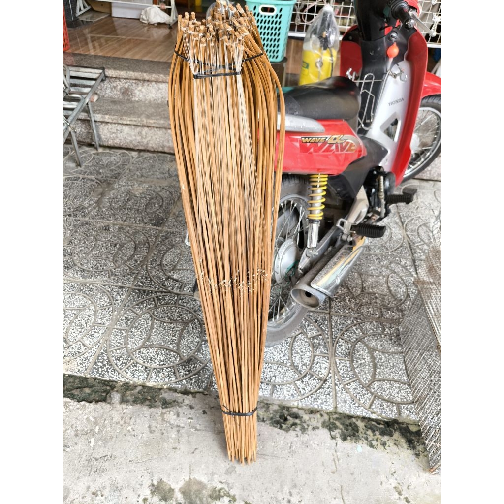 30 Cần câu cắm cá lóc . trê 1m2 tóm sẵn lưỡi số 9