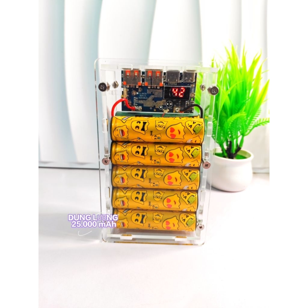 Sạc dự phòng mica trong suốt dung lượng 25000mAh