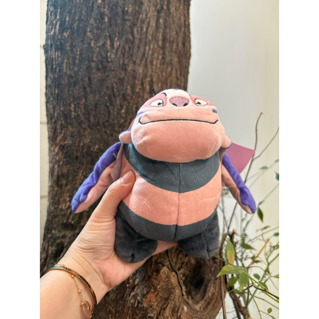 gấu bông xấu hổ trong film inside out 2