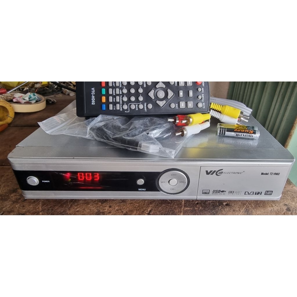 Đầu thu kĩ thuật số mặt đất VICelectronic T2 VN02 DV3 H.264 MPEG-4/AVC đầu củ màu trắng sài tốt hết,