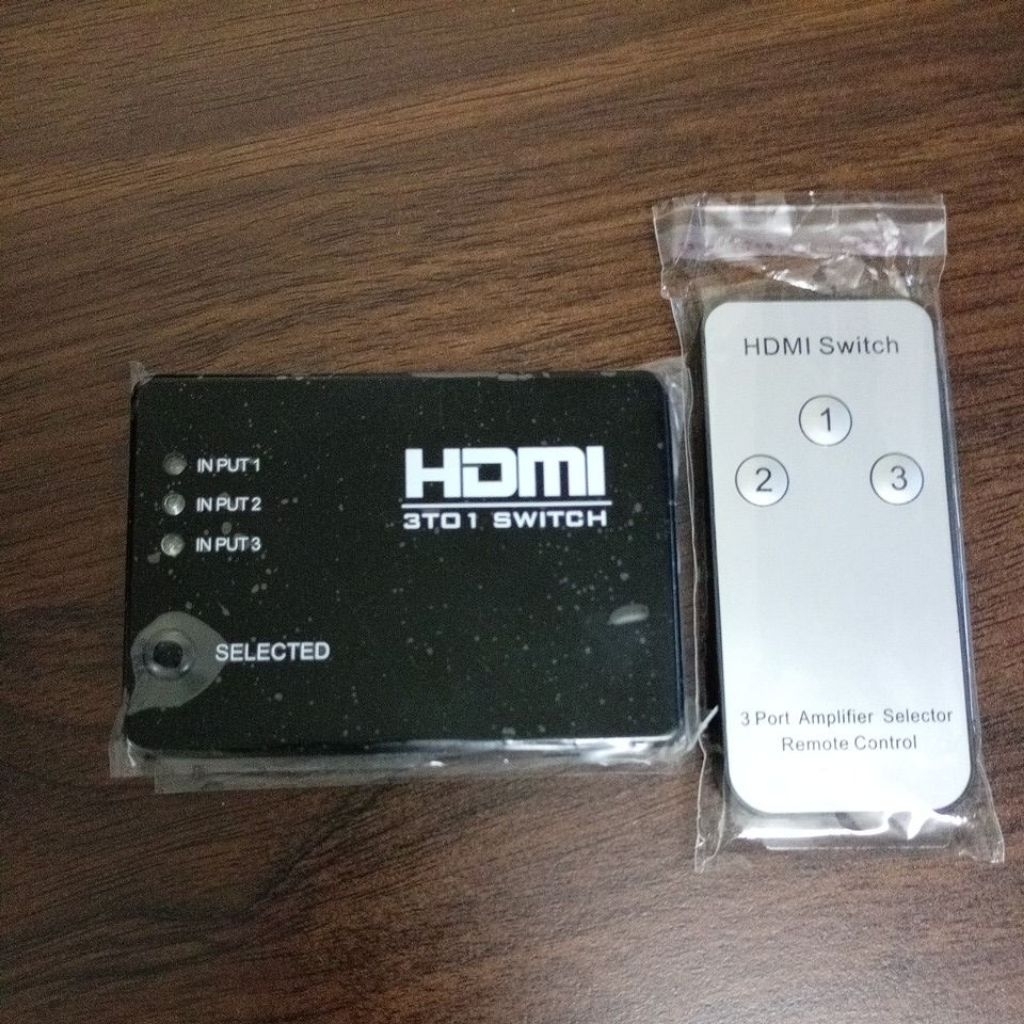 bộ chuyển mạch HDMI 3 vào 1 ra (HDMI 3-port switcher)